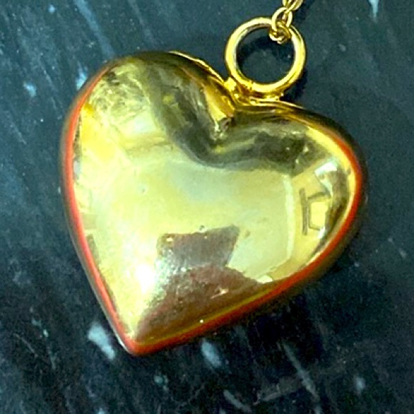 Vintage Gold Tone puffed heart pendant with rhinestones on Gold tone chain - Picture 6 of 10